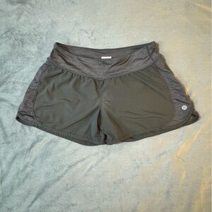 lululemon athletica Gray Women Shorts

#1075